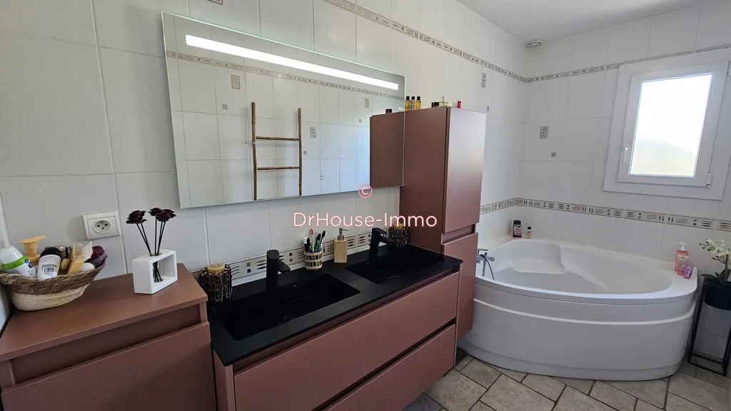 Vannitoad - Family House with Pool in Change
