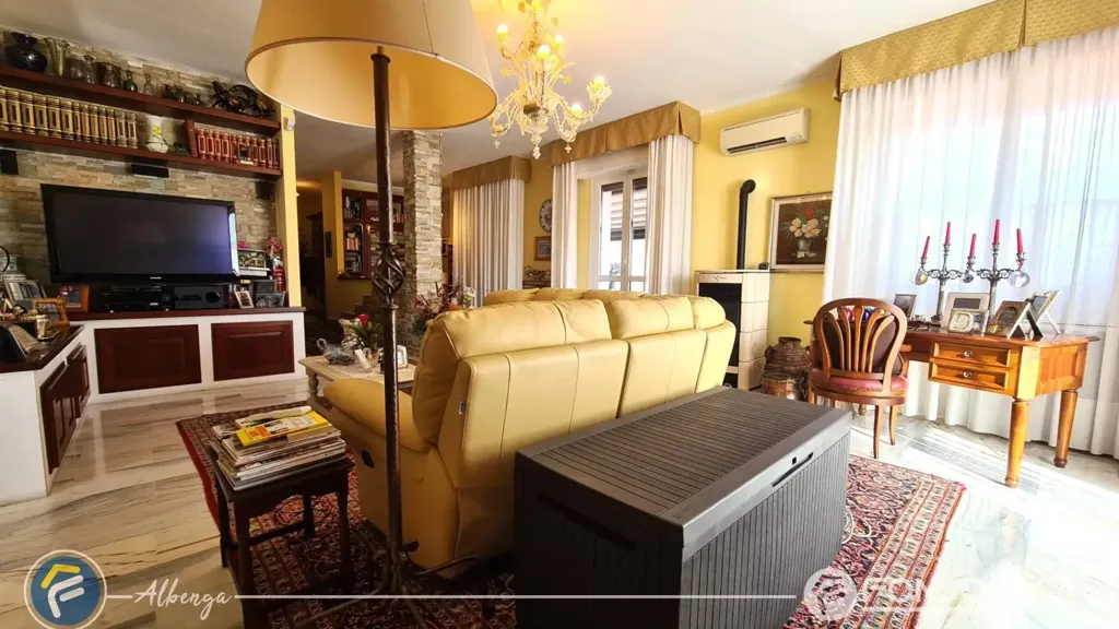 Elutuba - Spacious Apartment with Large Terrace in Albenga