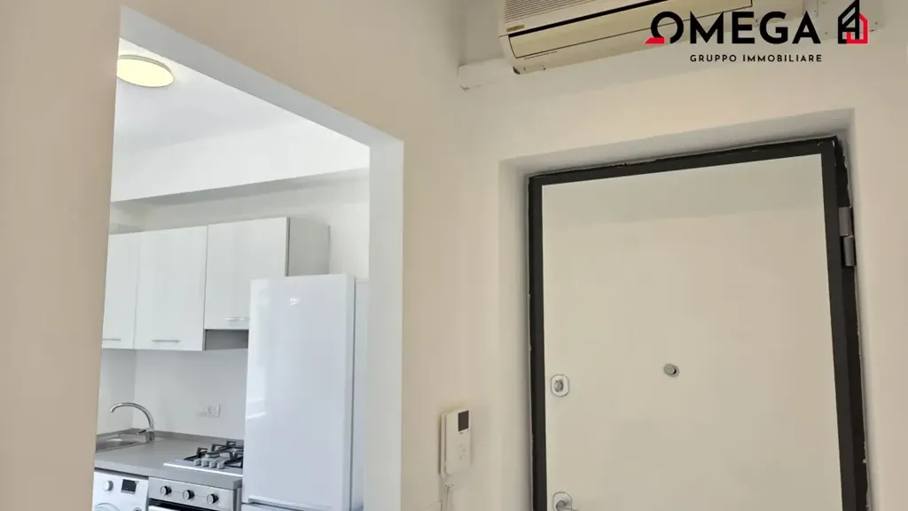 Cuisine - Modern Studio with South Exposure in Trieste