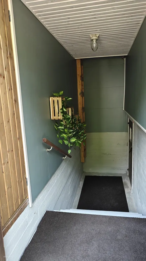 Garage - Renovated House with Sauna in Helsinki
