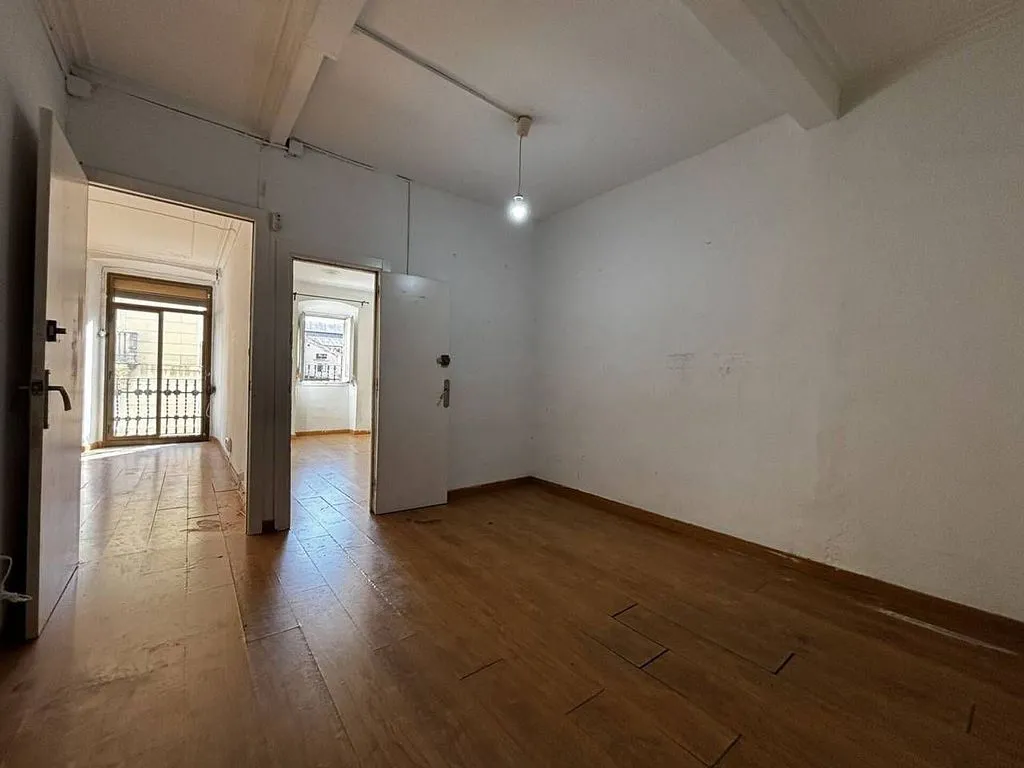 Pièces - Historic Apartment with Terrace in El Raval