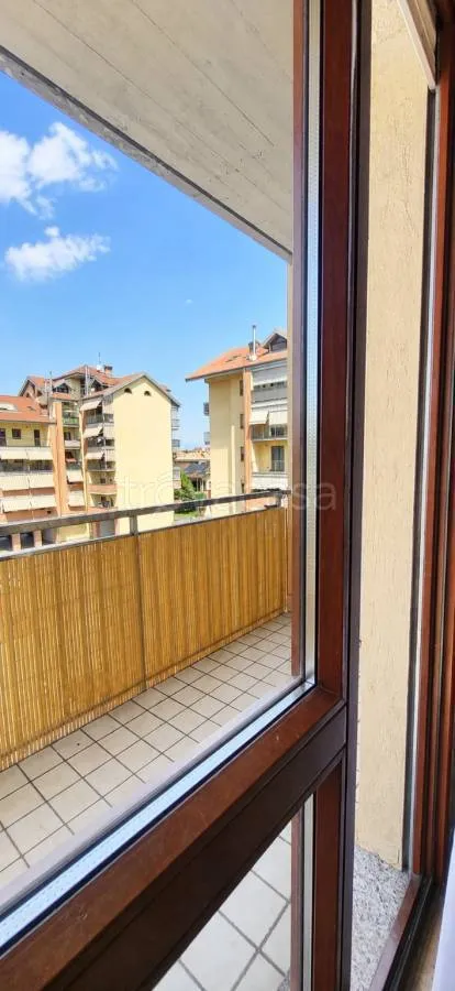 Rõdu - Bright Apartment with Balcony in Nichelino
