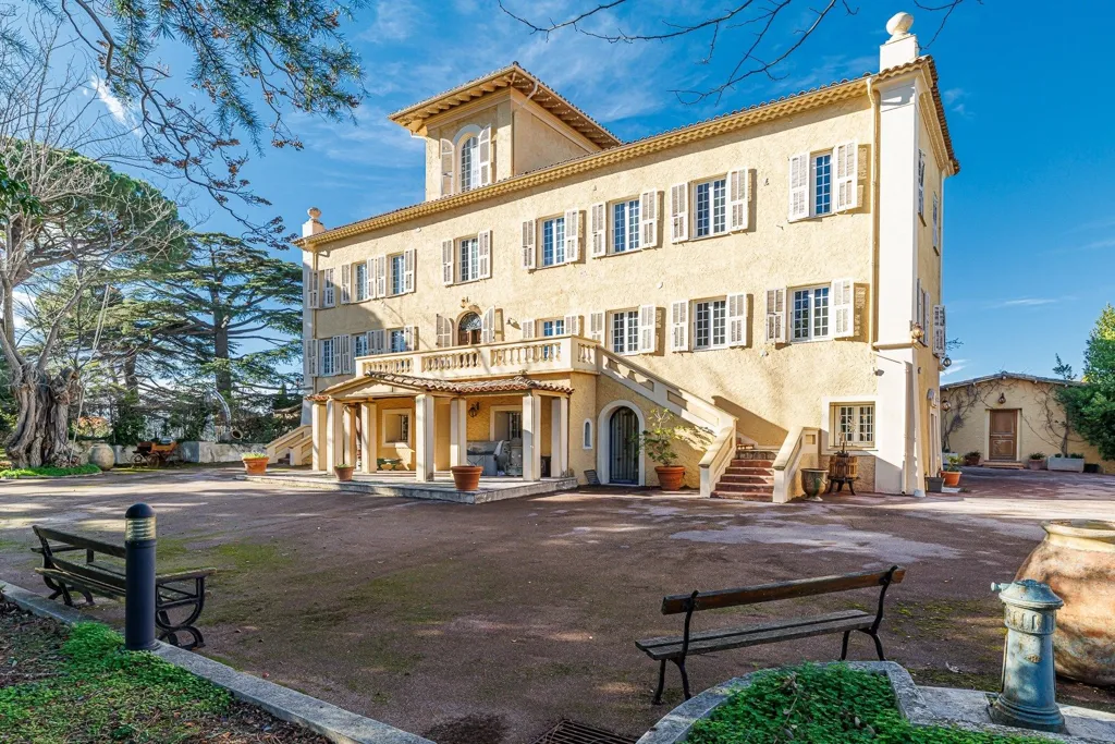 Exterior - Historic Estate with Panoramic Sea View in Fabron