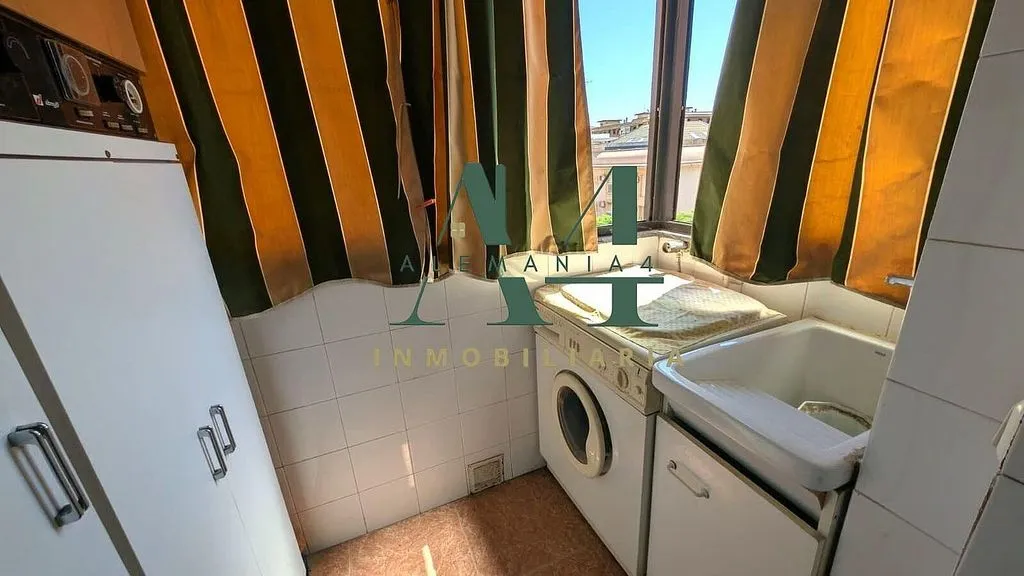 Pesuköök - Apartment with Terrace in Cáceres Centre