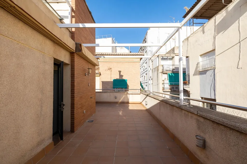 Terrace - Luxury House with Private Lift in Granada Centre