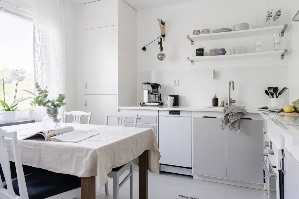 Kitchen - Apartment with Balcony in Kalmar