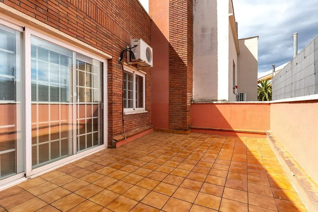 Terrasse - Apartment with Terrace in Sant Just Desvern