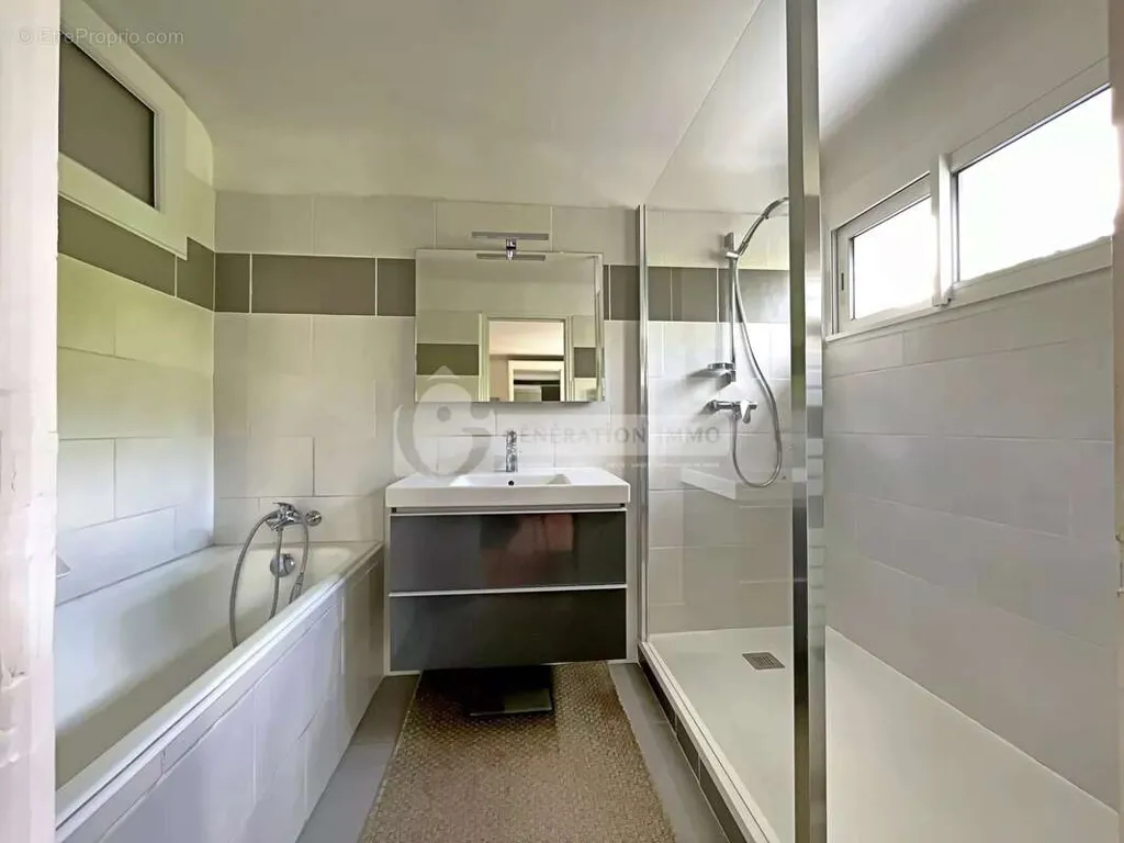 Bagni - Modular Family House with Garden in Raphèle-les-Arles