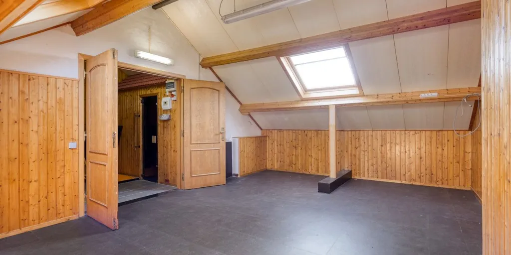 Pièces - Maison à Rénover avec Garage à Hoepertingen
