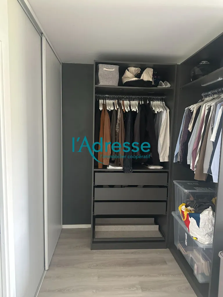 Pièces - Appartement Meublé avec Parking à Nanterre
