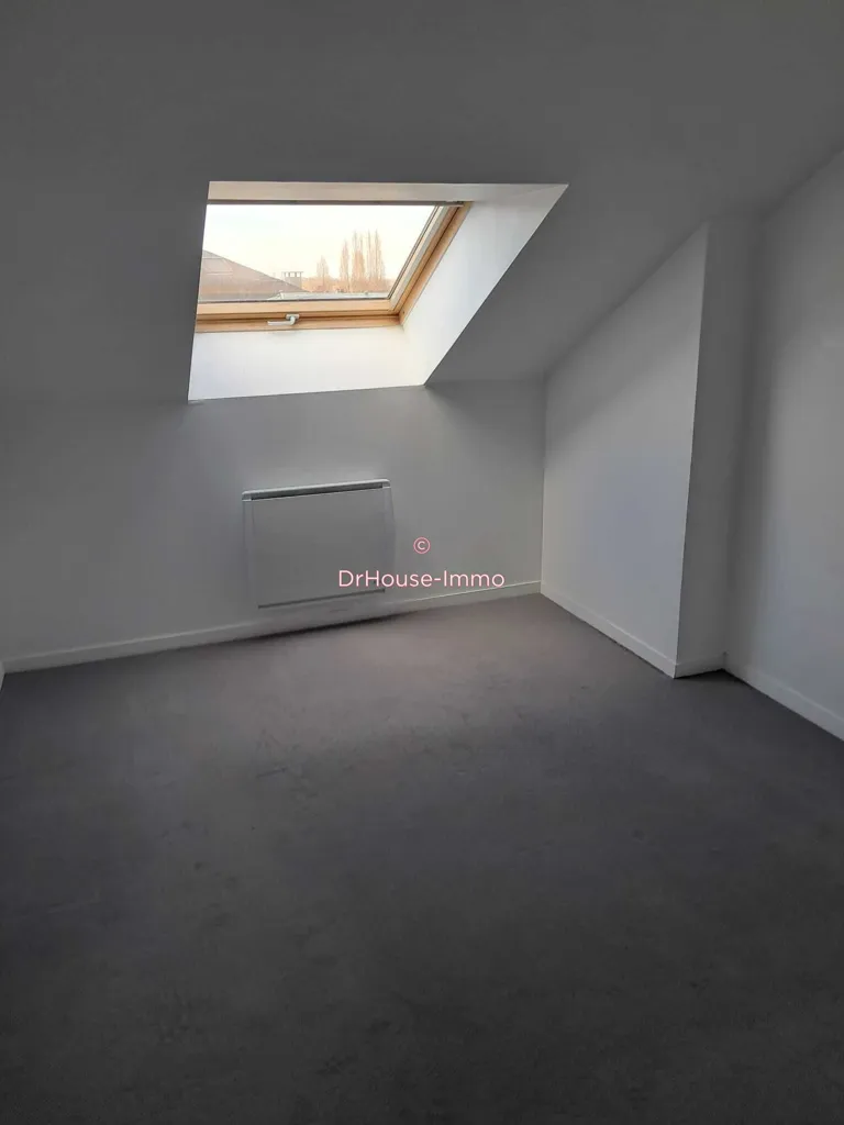 Toad - Duplex with South-Facing Terrace in Le Mans
