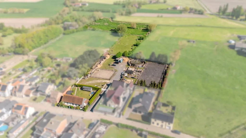 Vista aerea - Renovated House with Equestrian Facilities in Oudenburg
