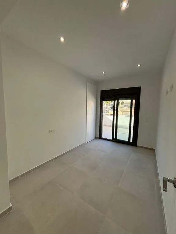 Pièces - New Build Detached House with Pool in Orihuela