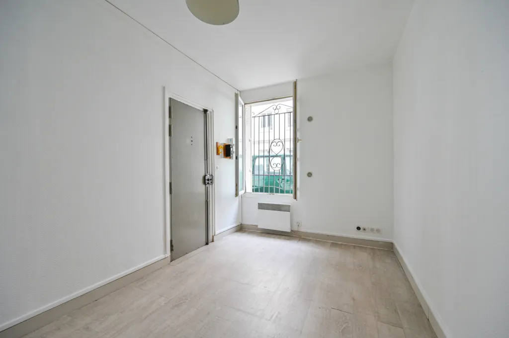 Pièces - Studio Fonctionnel dans le 20e Arrondissement de Paris