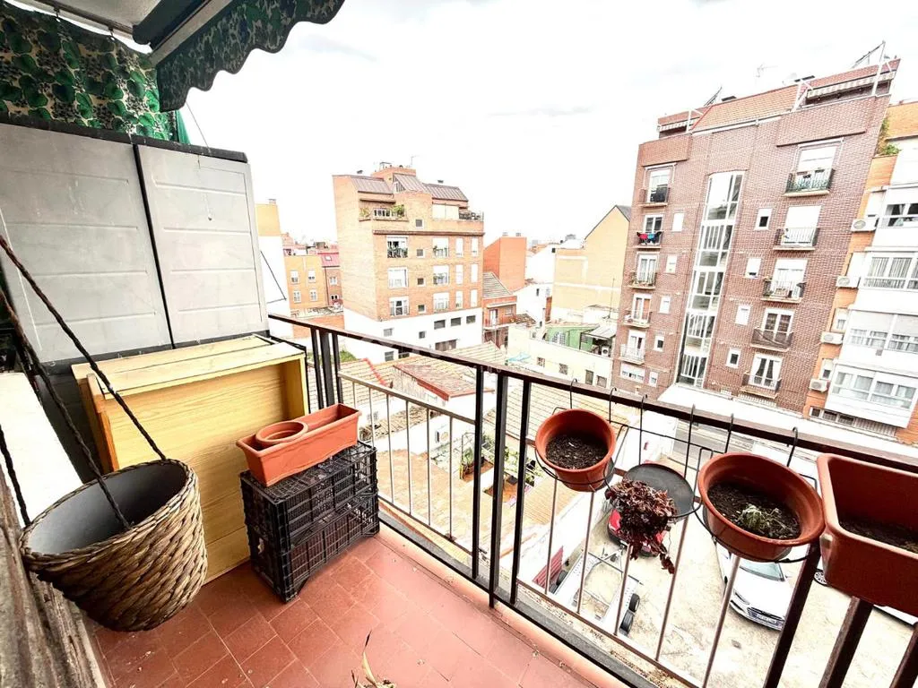 Balcon - Flat with Terrace and Balcony in Vallecas