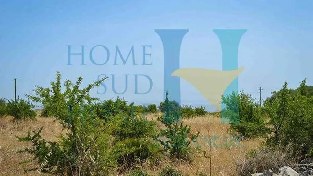 Aed - Buildable Land with Panoramic Potential in Noto