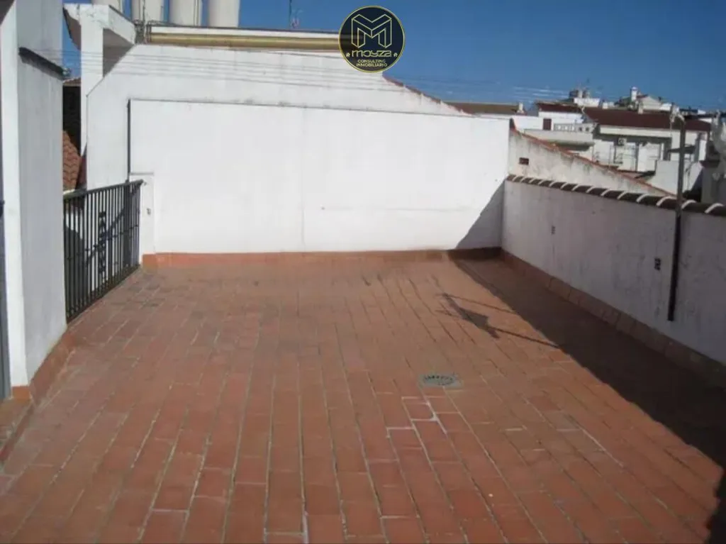 Terrass - Spacious Flat with Terrace in Baena