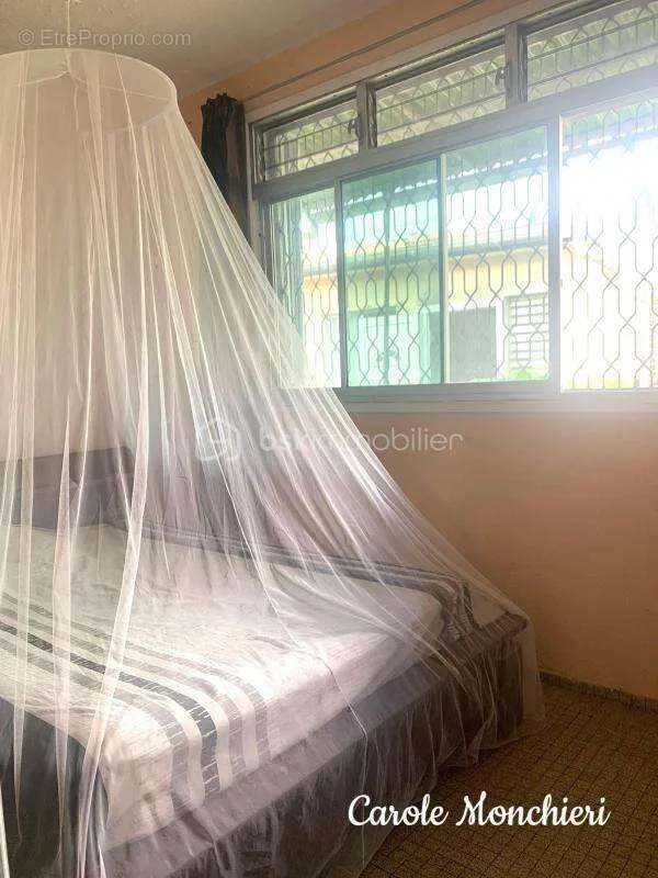 Chambres - Maison avec Atelier et Studio à Basse-Terre