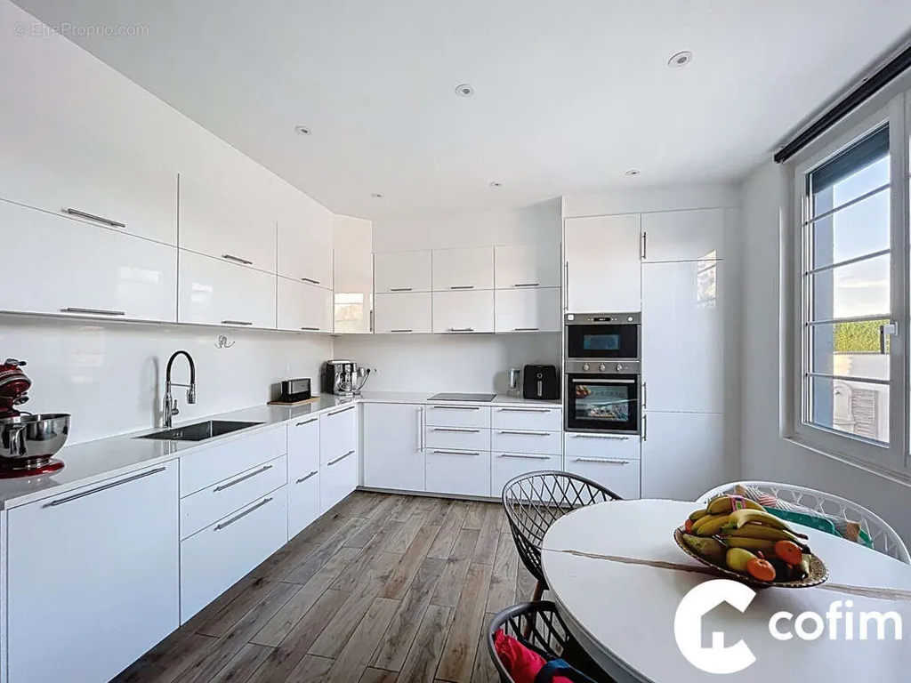 Kitchen - Bayonne House with Pool in Arrousets