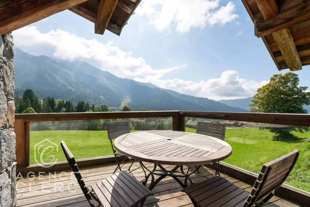 Terrazza - Chalet with Ski Access near La Clusaz
