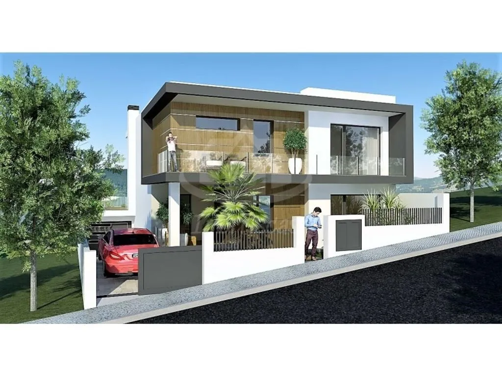 Luxury Semidetached House with Pool in Loures