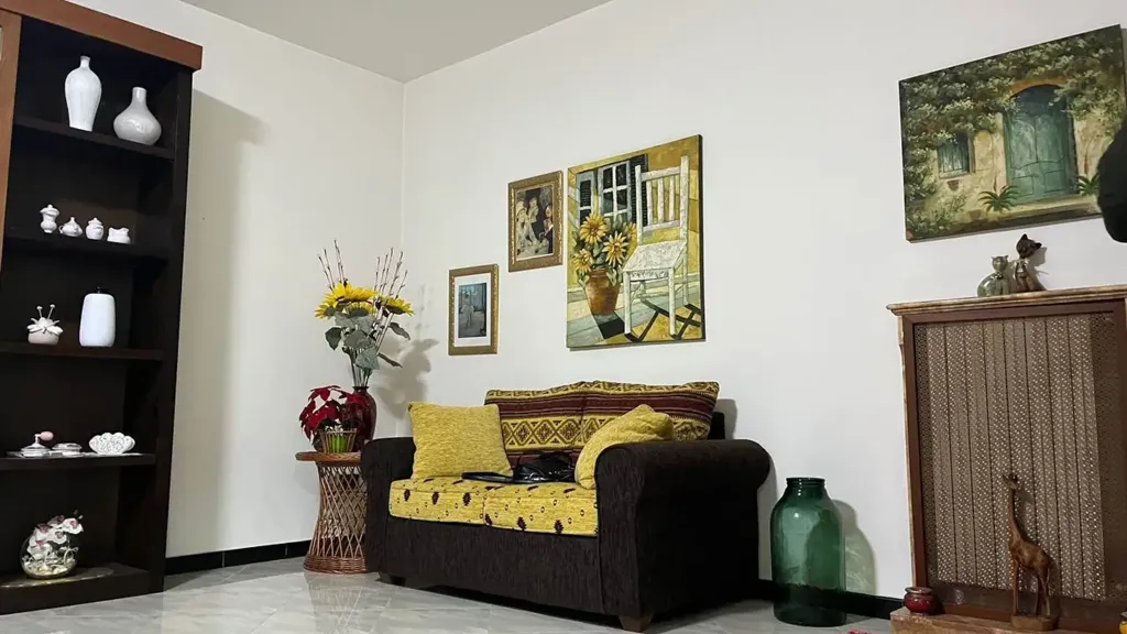 Séjour - Spacious Rental Apartment with Balcony in Santa Maria Capua Vetere
