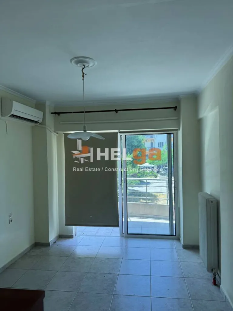 Elutuba - Studio Apartment with Balcony in Patras