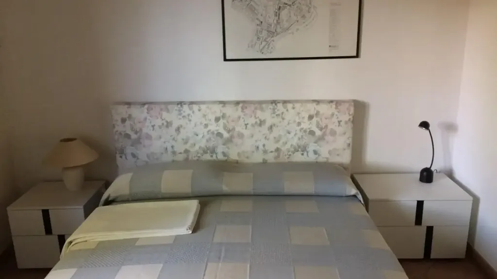 Magamistoad - Rustic Casale with Private Garden in Poggibonsi