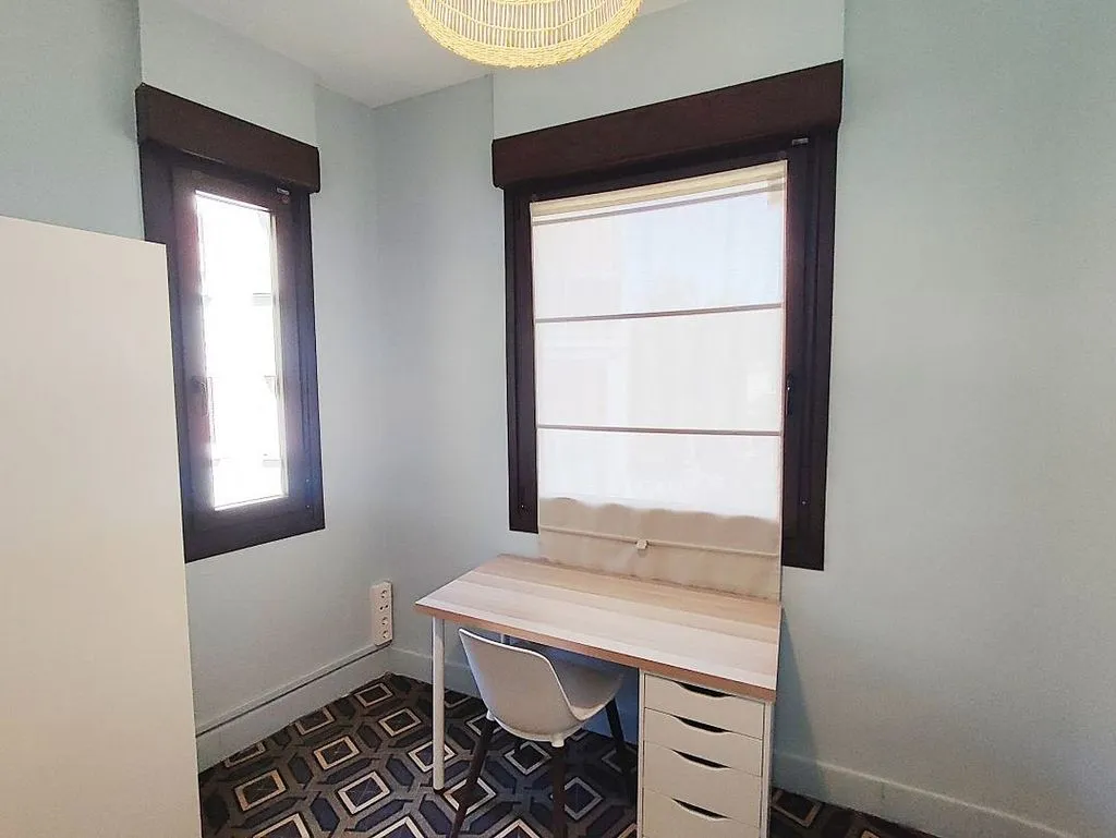 Kabinet - Student-Friendly Duplex with Terrace in Deusto