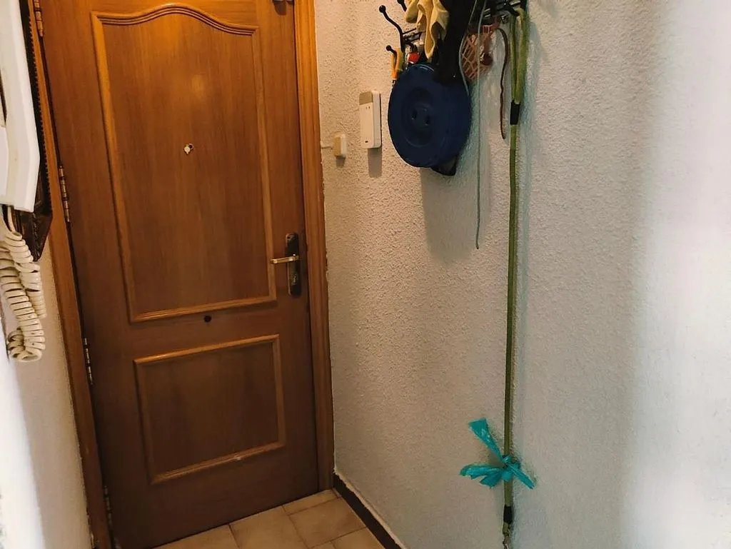 Hallway - 3-Bedroom Flat with Garage in Casetas