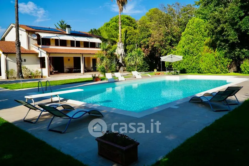 Bassein - Villa with Pool in Capalbio