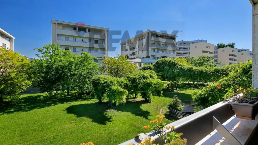 Jardin - Modern Apartment with Terrace in Bergamo