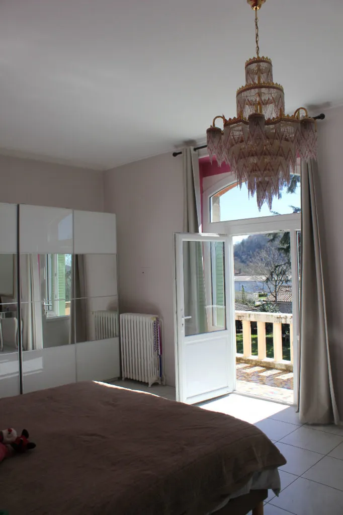Magamistoad - Art Deco House with Pool near Figeac