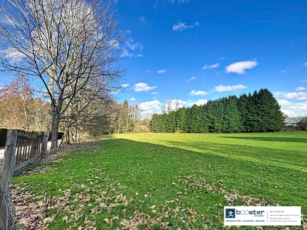 Aed - Buildable Plot in Quiet Saint-Yrieix-la-Perche