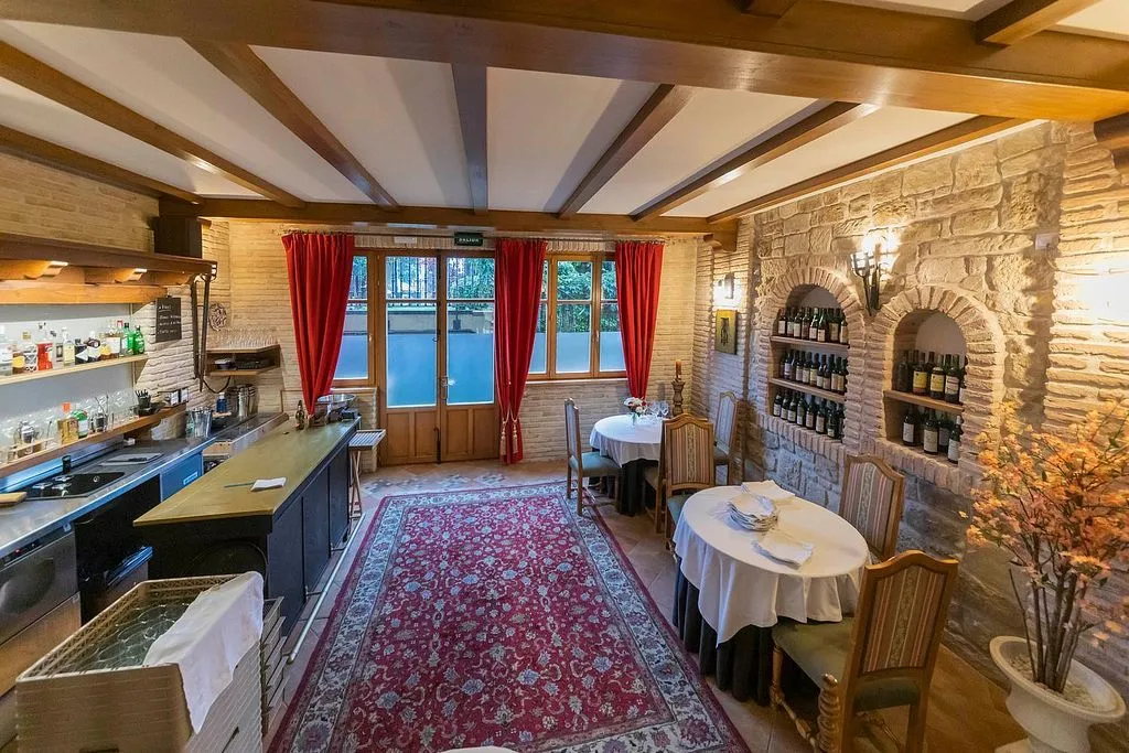 Salle à manger - Hotel Chalet with Pool in Olite