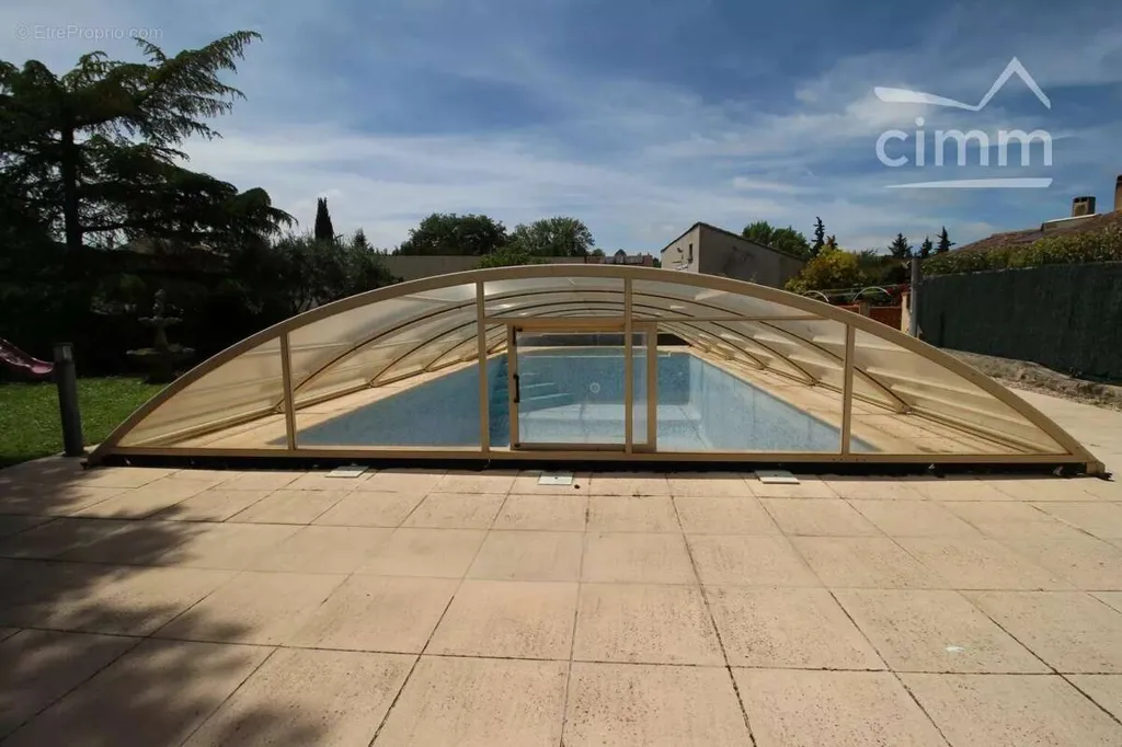 Bassein - Village House with Pool in La Digne-d'Amont