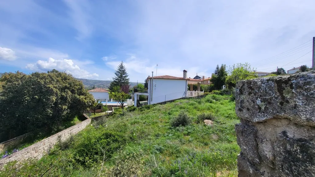 Jardin - Buildable Plot with Community Pool in Santa Cruz de Pinares