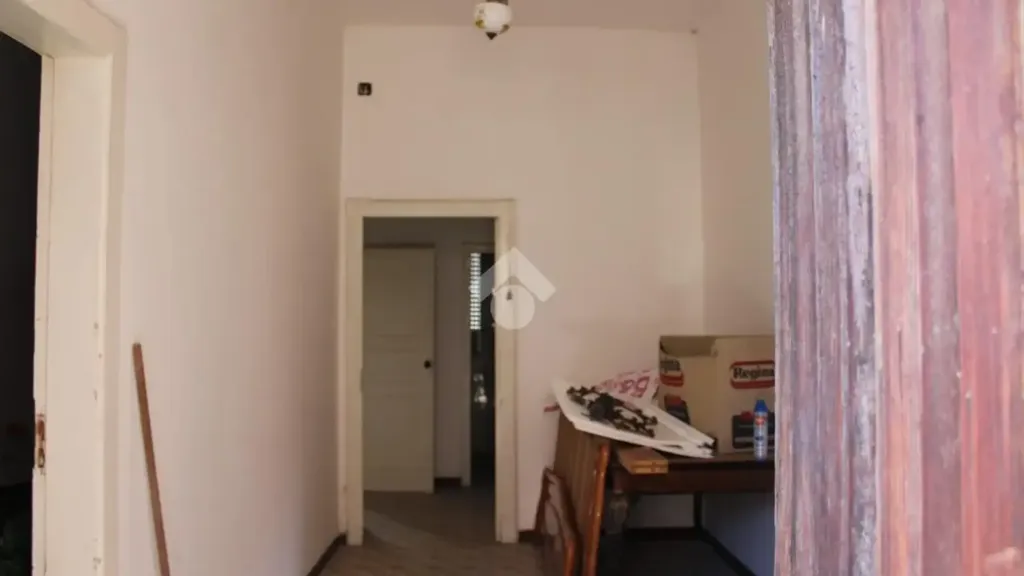 Esik - Semi-detached House in Historic Centre, Grisolia