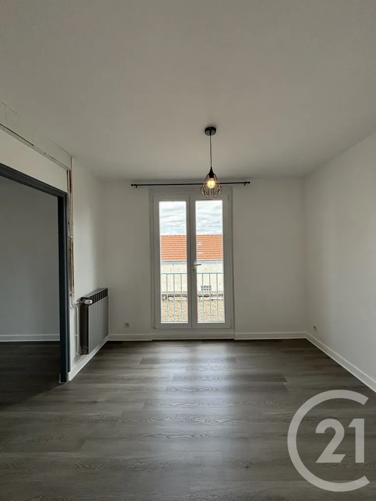 Pièces - Appartement 3 Pièces avec Balcon à Moulins