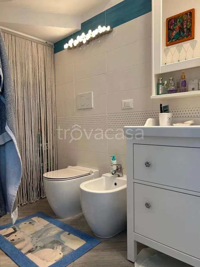 Vannitoad - Renovated Semi-Detached Villa with Garden in Comacchio