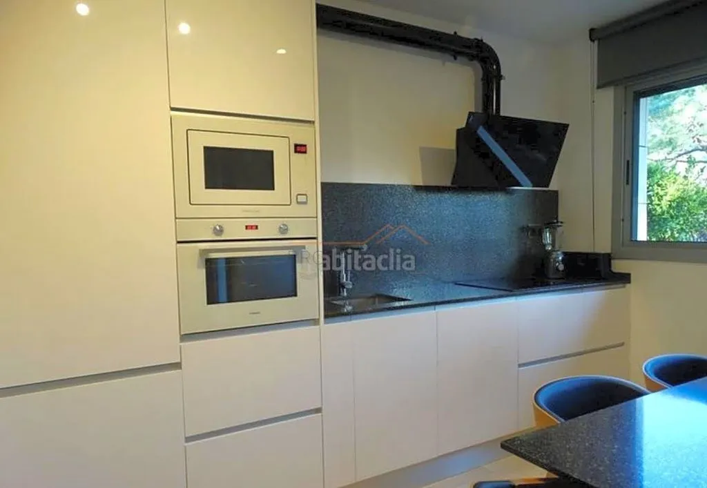 Cuisine - Luxury Villa with Sea View in Gavà