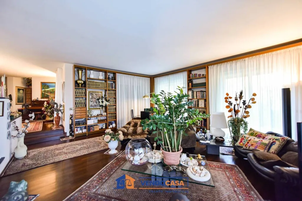 Séjour - Plurifamily Villa with Private Garden in Chieri