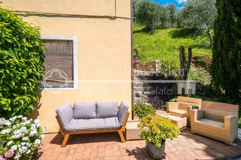 Terrasse - Rustic Tuscan Casale with Pool in Massarosa