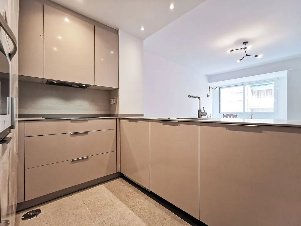 Kitchen - 1-Bedroom Flat with Terrace in Cuatro Caminos