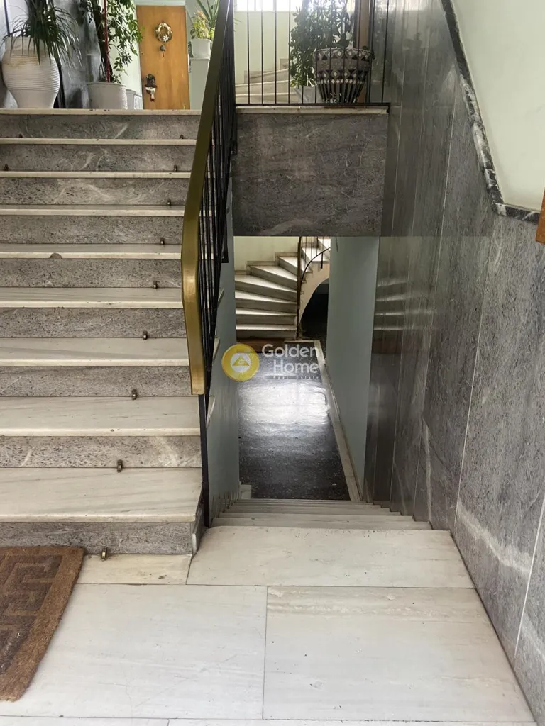 Pièces - Apartment with Balcony in Kolonos