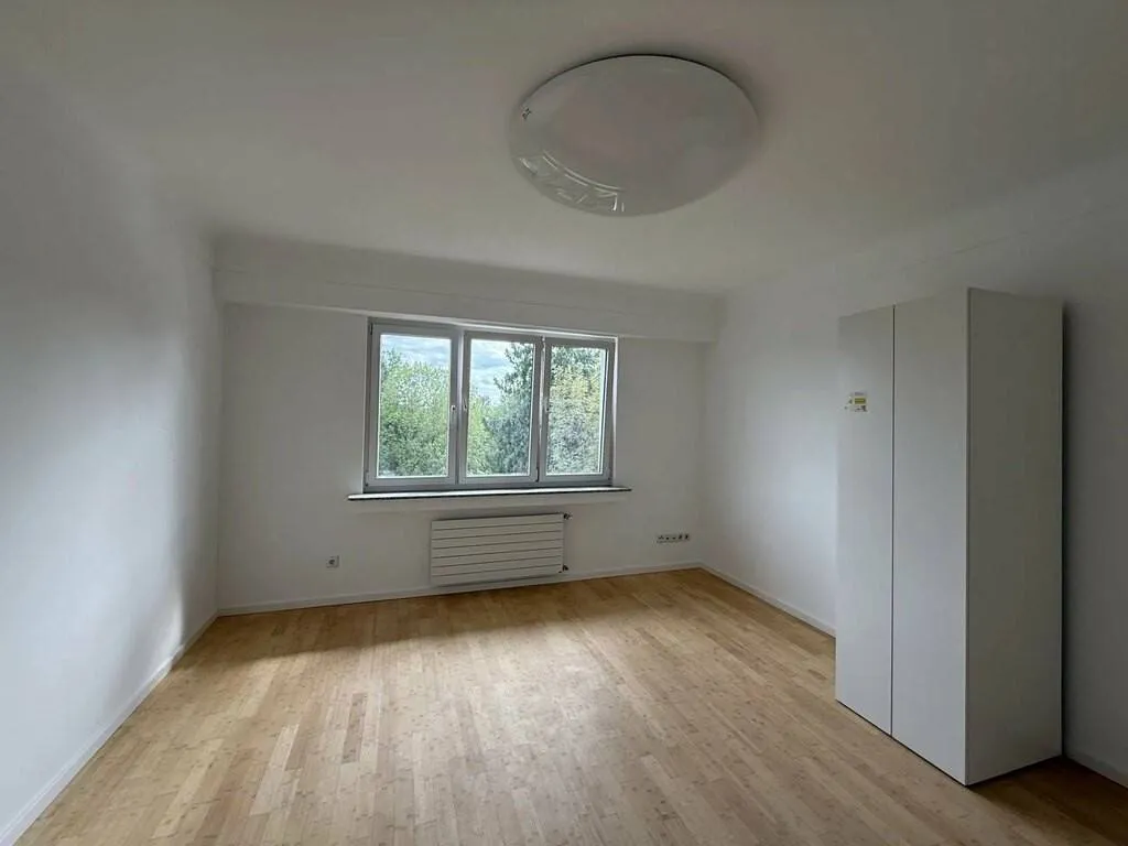 Magamistoad - 5-Bedroom House with Multiple Uses in Luxembourg