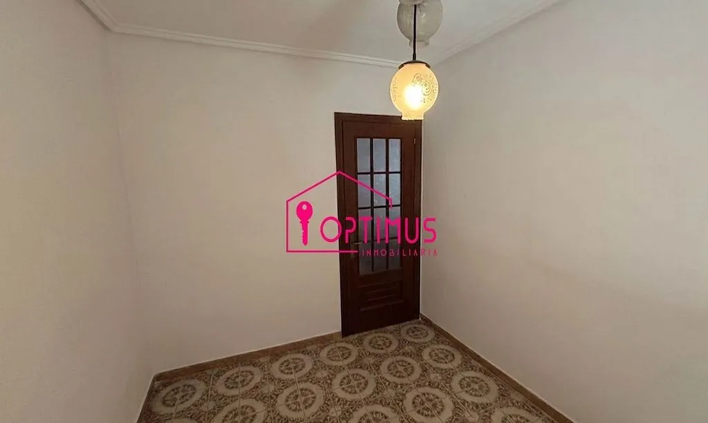 hallway_entrance