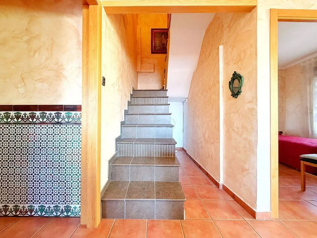Toad - Chalet with Pool and Terrace in Canyelles