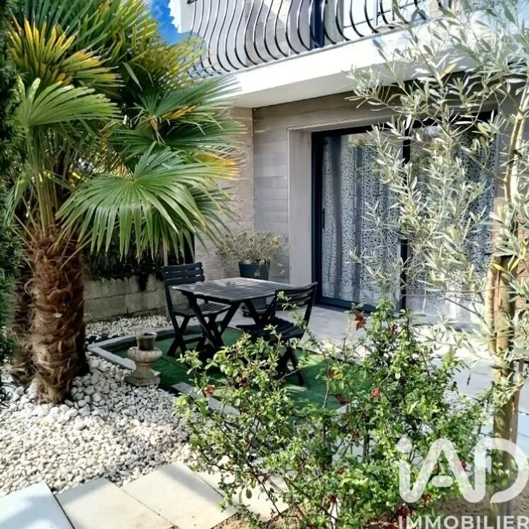 Terrasse - Villa Luxueuse avec Piscine à La Plaine-sur-Mer