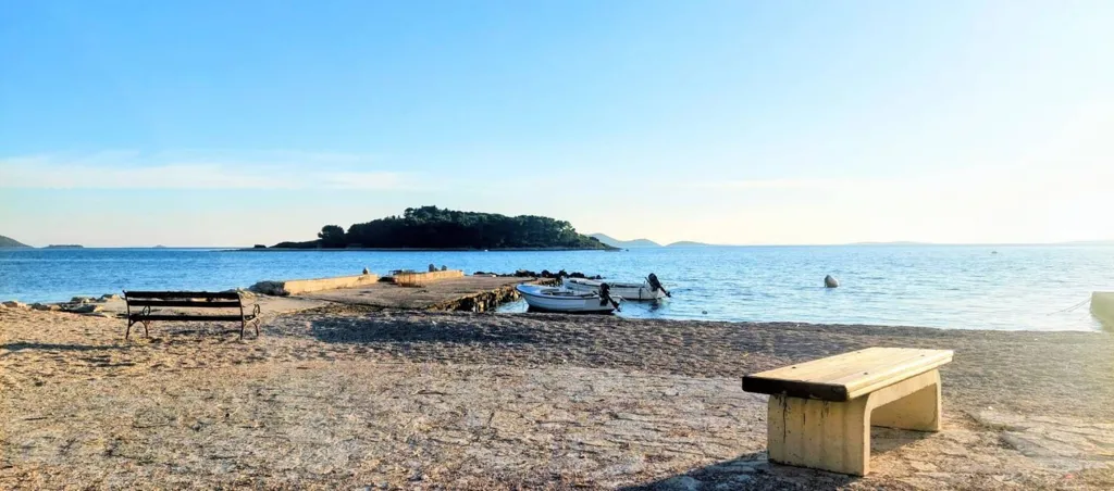 New Studio Flat with Sea View in Pakoštane